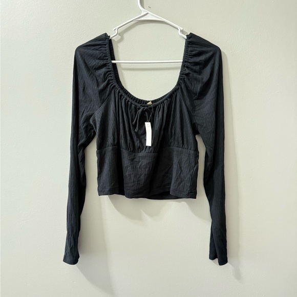 Madewell long-sleeve‎ black on off shoulder top - Picture 2 of 5